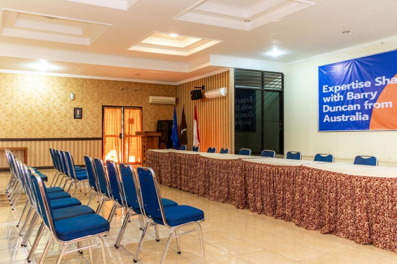 Reddoorz Plus Syariah Near Java Supermall Semarang 2 Exterior photo
