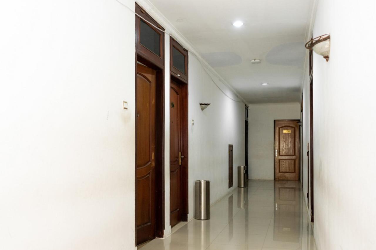 Reddoorz Plus Syariah Near Java Supermall Semarang 2 Exterior photo